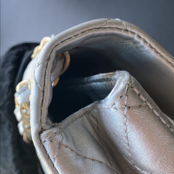 RARE Chanel quilted classic flap jumbo - Picture 8 of 13